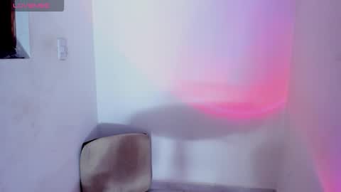 Snapshot of viioleett_cum chatting on March 18, 1:58 pm viioleett_cum online show from March 18, 1:58 pm