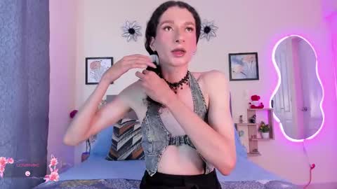 Violet online show from November 27, 7:16 pm