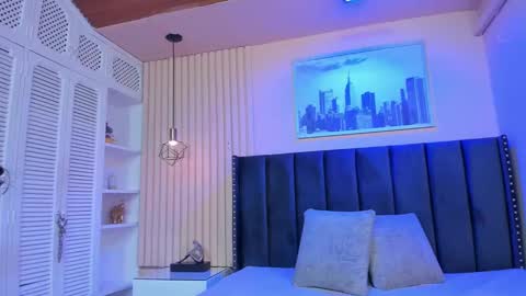 Snapshot of viiolett_lee chatting on September 26, 9:30 pm Viiolett online show from September 26, 9:30 pm