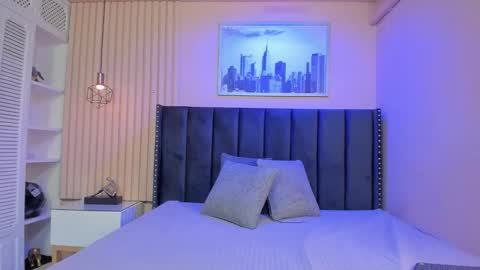 Snapshot of viiolett_lee chatting on October 30, 8:42 pm Viiolett online show from October 30, 8:42 pm