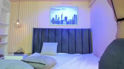 Snapshot of viiolett_lee chatting on March 28, 7:57 pm Viiolett online show from March 28, 7:57 pm