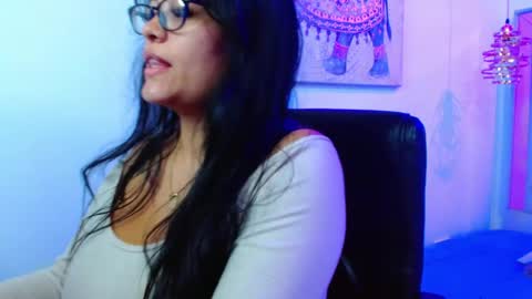 Snapshot of viiolleta chatting on April 23, 12:15 pm viioleta online show from April 23, 12:15 pm