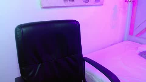 Snapshot of viiolleta chatting on April 25, 12:30 pm viioleta online show from April 25, 12:30 pm