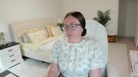 Snapshot of vika7333 chatting on May 11, 5:10 pm Ukrainian-woman online show from May 11, 5:10 pm