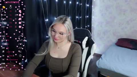 Snapshot of vikapowers chatting on January 29, 6:28 pm vikapowers online show from January 29, 6:28 pm