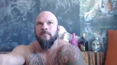 Snapshot of viking_me chatting on September 24, 6:28 am viking online show from September 24, 6:28 am