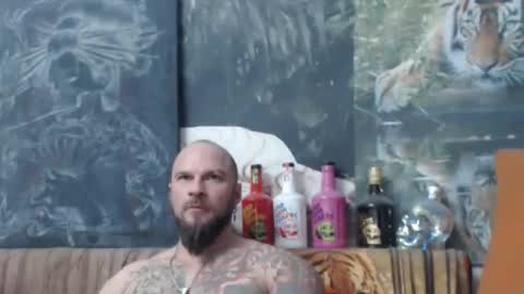 Snapshot of viking_me chatting on December 13, 8:14 pm viking online show from December 13, 8:14 pm