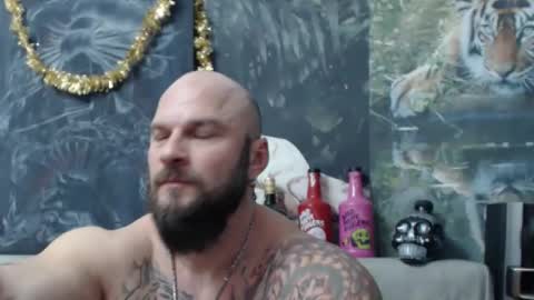 Snapshot of viking_me chatting on January 5, 7:28 pm viking online show from January 5, 7:28 pm