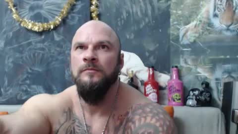 Snapshot of viking_me chatting on February 5, 7:18 pm viking online show from February 5, 7:18 pm