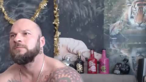 viking online show from March 27, 10:15 am