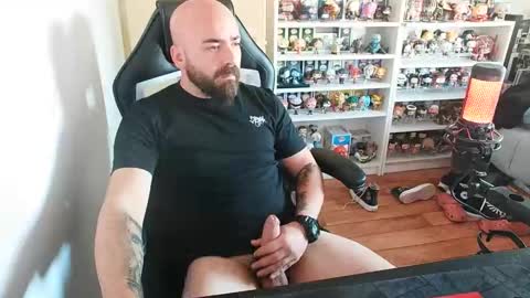 Snapshot of vikingc0ck_ chatting on November 3, 4:08 pm vikingc0ck_ online show from November 3, 4:08 pm