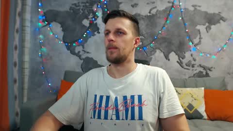 Snapshot of vikingchrisss chatting on December 22, 10:28 am vikingchrisss online show from December 22, 10:28 am