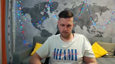 Snapshot of vikingchrisss chatting on January 3, 1:25 pm vikingchrisss online show from January 3, 1:25 pm