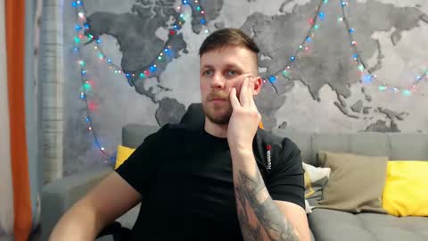 Snapshot of vikingchrisss chatting on January 11, 9:57 am vikingchrisss online show from January 11, 9:57 am