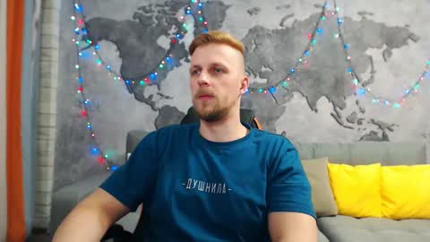 Snapshot of vikingchrisss chatting on January 15, 1:31 pm vikingchrisss online show from January 15, 1:31 pm