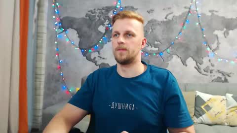 Snapshot of vikingchrisss chatting on January 15, 6:40 pm vikingchrisss online show from January 15, 6:40 pm