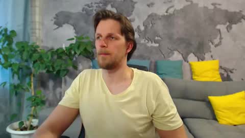 vikingchrisss online show from April 25, 1:41 pm