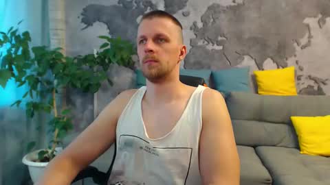 vikingchrisss online show from May 9, 9:03 am