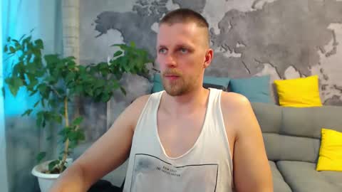 vikingchrisss online show from May 11, 9:15 am