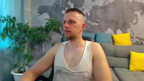 vikingchrisss online show from May 13, 9:39 am