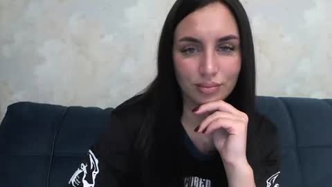 Snapshot of vikipop chatting on February 6, 4:25 pm vikipop online show from February 6, 4:25 pm