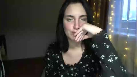 Snapshot of vikipop chatting on February 25, 12:04 pm vikipop online show from February 25, 12:04 pm