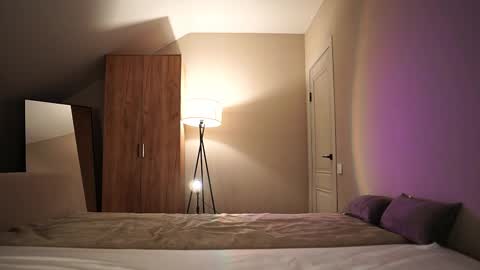 Snapshot of vikkilustfull chatting on September 27, 12:10 pm VIKKI online show from September 27, 12:10 pm