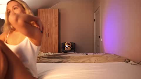 VIKKI online show from January 10, 12:07 pm