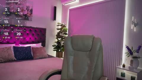 Vikky online show from September 12, 1:49 am