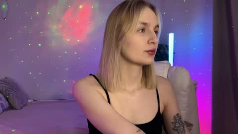 Vikky online show from May 14, 12:50 am