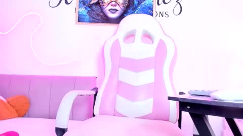 victoria online show from May 26, 3:08 pm
