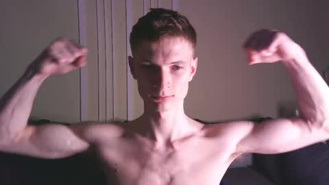 Max online show from October 10, 11:15 pm