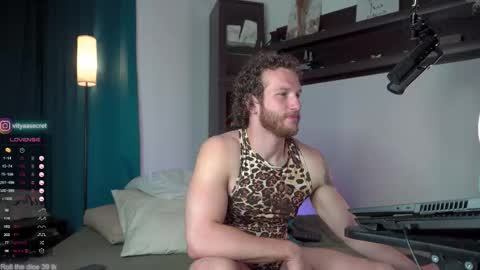 Snapshot of viktor_secret chatting on October 2, 5:36 am fansly VITEKsecret online show from October 2, 5:36 am