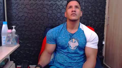 Viktor Herrera online show from February 3, 6:35 pm