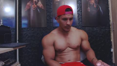 Viktor Herrera online show from May 7, 6:46 pm