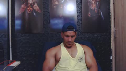 Viktor Herrera online show from May 9, 3:17 pm