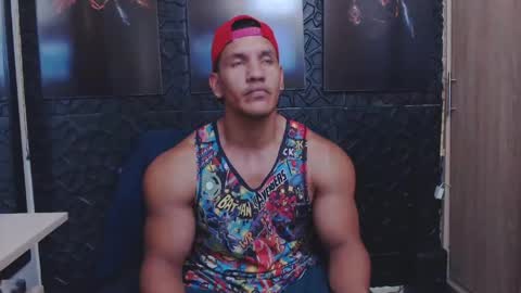 Viktor Herrera online show from May 11, 6:05 pm