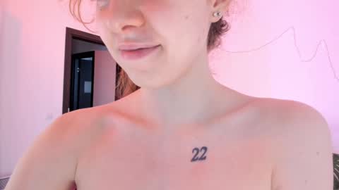 Vikky online show from December 17, 11:28 am