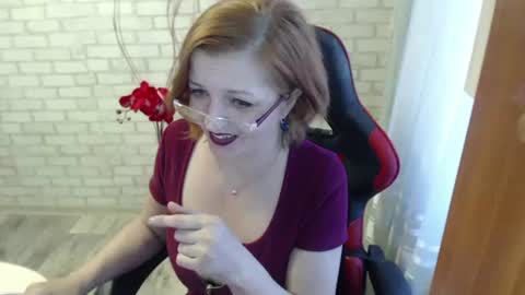 Snapshot of vikualex69 chatting on July 6, 3:03 pm vikualex69 online show from July 6, 3:03 pm