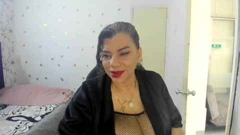 VIKY ADAMS online show from April 28, 12:32 pm