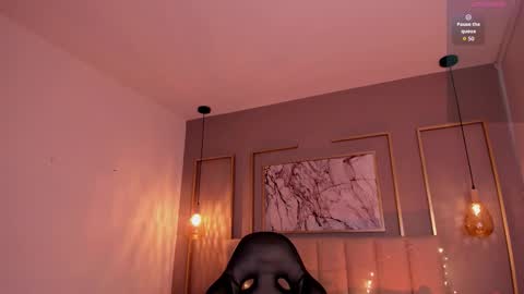 Victoria online show from February 6, 10:02 pm