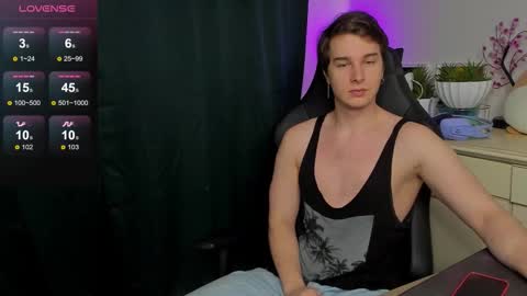 Vincent Strong online show from September 26, 12:09 pm