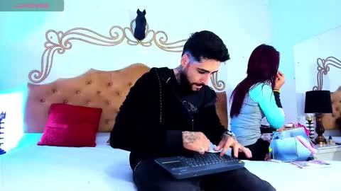 Vinvent and Mishell online show from September 9, 11:43 am
