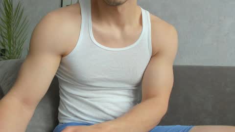 Vincent.  uncut 18cm online show from March 29, 8:58 am