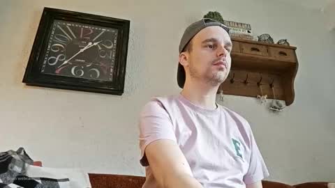 Snapshot of vincentbb1 chatting on December 22, 12:35 pm Vincent online show from December 22, 12:35 pm