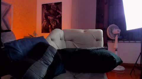 Vincent online show from May 12, 6:32 am