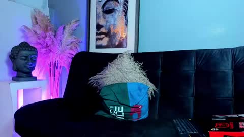 Snapshot of vincentsartori chatting on October 31, 1:17 am Vincent Sartori online show from October 31, 1:17 am