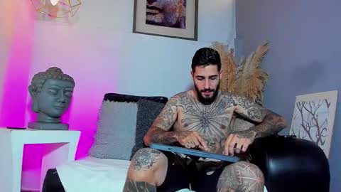 Snapshot of vincentsartori chatting on March 24, 7:41 pm Vincent Sartori online show from March 24, 7:41 pm