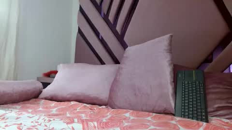 Snapshot of vinitryjhonson chatting on December 16, 7:30 pm vinitryjhonson online show from December 16, 7:30 pm