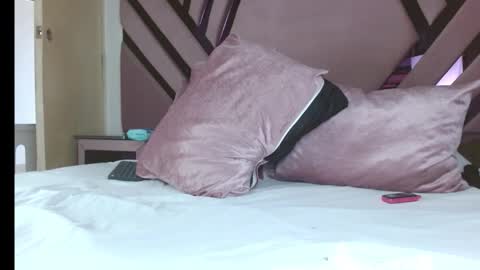 Snapshot of vinitryjhonson chatting on March 13, 1:29 pm vinitryjhonson online show from March 13, 1:29 pm